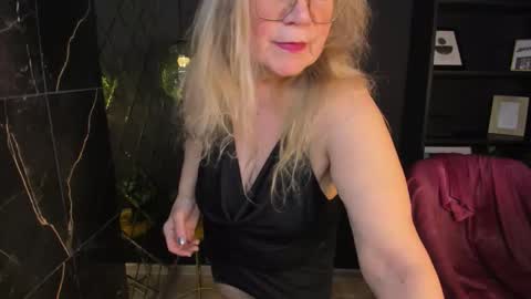 Snapshot of natalicloud chatting on 17, 12, 2025 NataliCloud online show from 17, 12, 2025