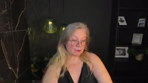 Snapshot of natalicloud chatting on 19, 12, 2025 NataliCloud online show from 19, 12, 2025