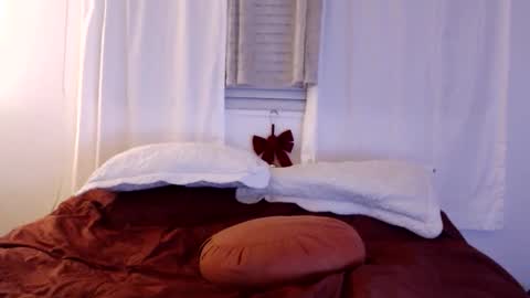 Natalie Six online show from 8, 1, 2026