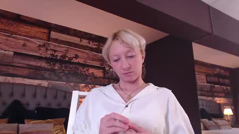 Natalie online show from 11, 5, 2026
