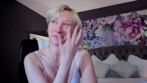 Natalie online show from 16, 5, 2026