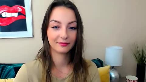 Snapshot of natalie_live chatting on 15, 4, 2026 NatalieSexy online show from 15, 4, 2026