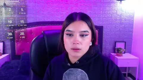 natalie  online show from 22, 11, 2025