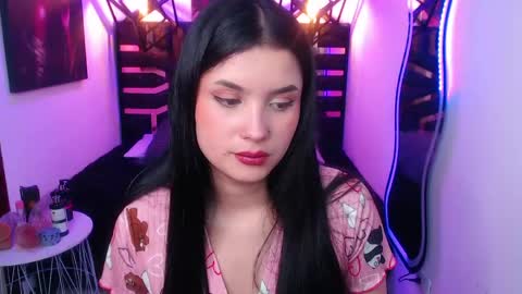 natalie  online show from 11, 5, 2026