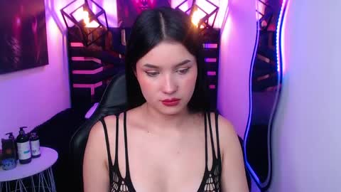 natalie  online show from 13, 5, 2026