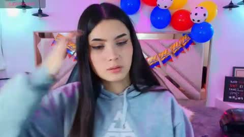 natalie  online show from 17, 6, 2026
