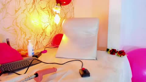 Snapshot of natalieparkerr chatting on 15, 2, 2025 NATALIE online show from 15, 2, 2025