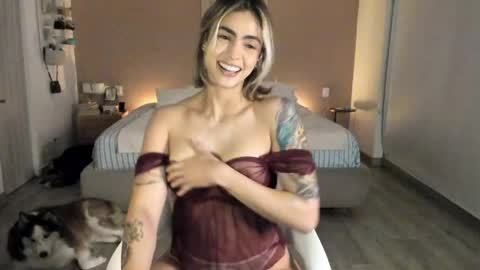 Snapshot of nataly_05 chatting on 7, 6, 2026 anatalybee online show from 7, 6, 2026