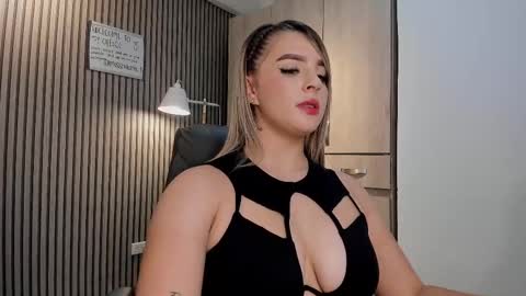 nataly_lblanck online show from 8, 10, 2025