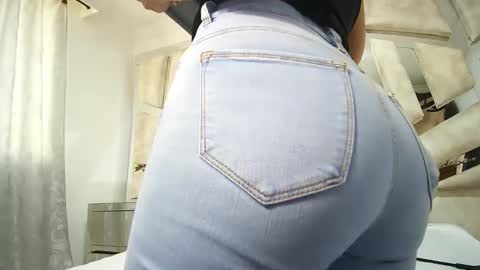 Natalye foster online show from 4, 12, 2024