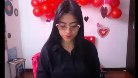 Nataly Escobar online show from 8, 2, 2025