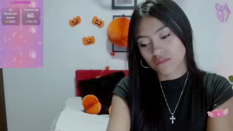Snapshot of natalyescobar_lx chatting on 10, 10, 2025 Nataly Escobar online show from 10, 10, 2025