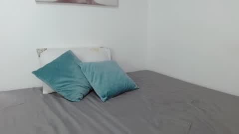 NATALY GOLDEN online show from 12, 9, 2025