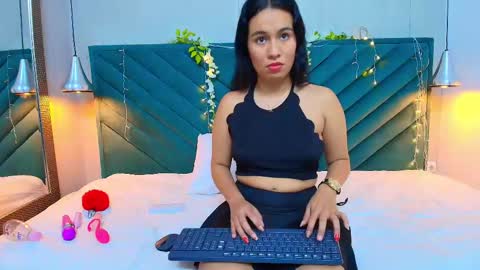 Nataly  online show from 1, 3, 2025