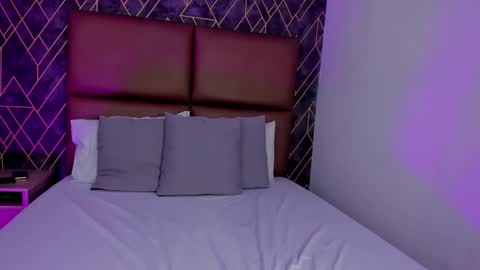 natascha fire online show from 4, 2, 2026