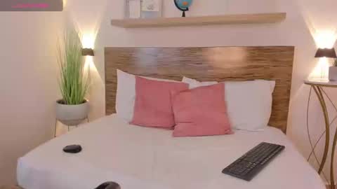 N A T A S H A online show from 8, 3, 2025