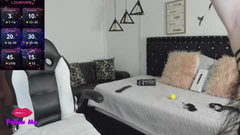 Snapshot of natasha__logan chatting on 2, 12, 2024 Natasha online show from 2, 12, 2024