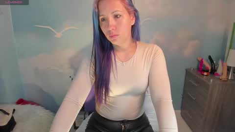 Snapshot of natasha_bernett chatting on 13, 9, 2025 Natasha Bernett online show from 13, 9, 2025