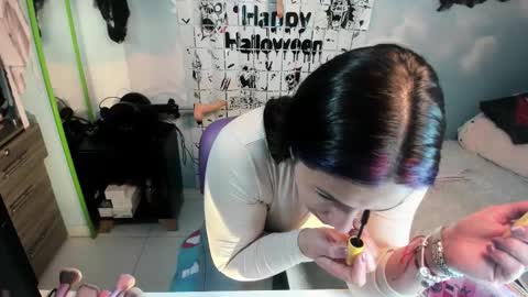 Snapshot of natasha_bernett chatting on 11, 10, 2025 Natasha Bernett online show from 11, 10, 2025