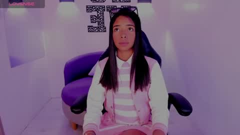 Snapshot of natasha_smith_ws chatting on 27, 1, 2025 Natasha  online show from 27, 1, 2025