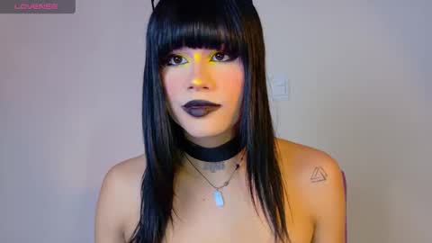 Natahsa  online show from 2, 10, 2025