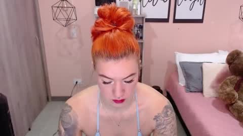 Snapshot of natasha_woo chatting on 4, 2, 2025 Nat online show from 4, 2, 2025