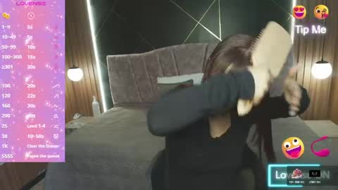 Natasha Mason online show from 12, 5, 2026