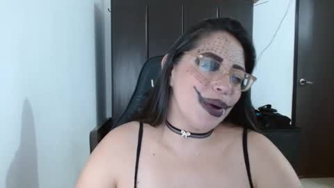 Snapshot of natashasmithe chatting on 20, 2, 2025 Natasha Smithe online show from 20, 2, 2025