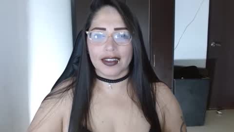 Snapshot of natashasmithe chatting on 23, 10, 2025 Natasha Smithe online show from 23, 10, 2025