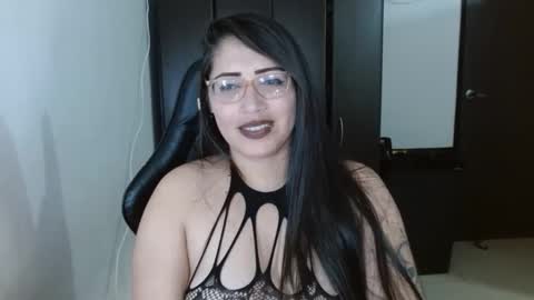 Natasha Smithe  online show from 28, 11, 2025