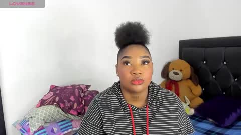 Snapshot of natassha_brown chatting on 12, 12, 2024 Natassha  online show from 12, 12, 2024