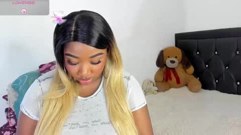 Snapshot of natassha_brown chatting on 23, 1, 2025 Natassha  online show from 23, 1, 2025