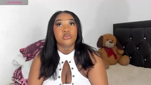 Snapshot of natassha_brown chatting on 8, 2, 2025 Natassha  online show from 8, 2, 2025