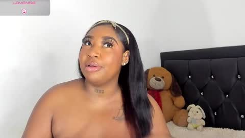 Snapshot of natassha_brown chatting on 19, 2, 2025 Natassha  online show from 19, 2, 2025