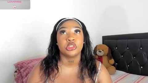 Snapshot of natassha_brown chatting on 24, 2, 2025 Natassha  online show from 24, 2, 2025