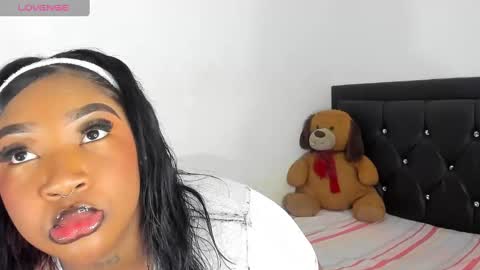 Snapshot of natassha_brown chatting on 25, 2, 2025 Natassha  online show from 25, 2, 2025