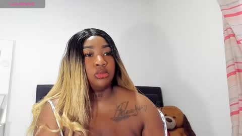 Snapshot of natassha_brown chatting on 11, 3, 2025 Natassha  online show from 11, 3, 2025