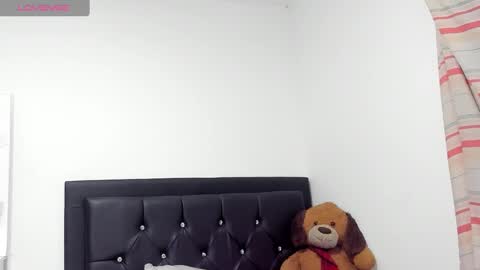 Snapshot of natassha_brown chatting on 12, 3, 2025 Natassha  online show from 12, 3, 2025