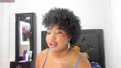 Snapshot of natassha_brown chatting on 23, 10, 2025 Natassha  online show from 23, 10, 2025