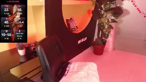 Snapshot of natazhaqueen chatting on 22, 2, 2026 nathalia online show from 22, 2, 2026