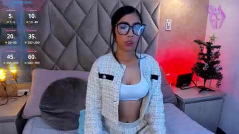 NATH QUIM online show from 27, 11, 2025