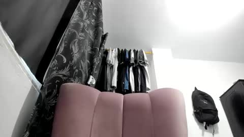 Snapshot of nathalia_hottman chatting on 3, 10, 2025     NATHALIA online show from 3, 10, 2025