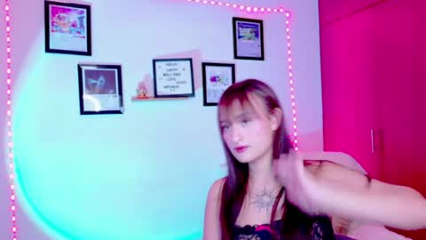 Nathalia Ramirez online show from 21, 6, 2026