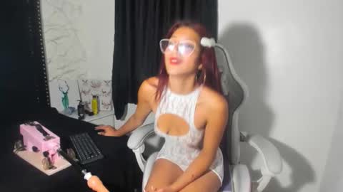 Snapshot of nathalia_roos_rs chatting on 28, 11, 2025 Nathalia Roos rs online show from 28, 11, 2025