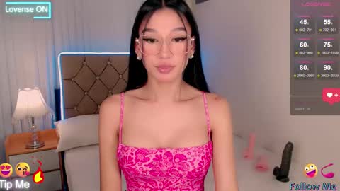 Snapshot of nathalie_hadid chatting on 23, 2, 2025 please follow me guyss online show from 23, 2, 2025