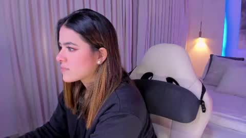 NATHALIE online show from 22, 6, 2026