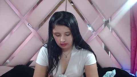 nathaly low online show from 21, 1, 2025