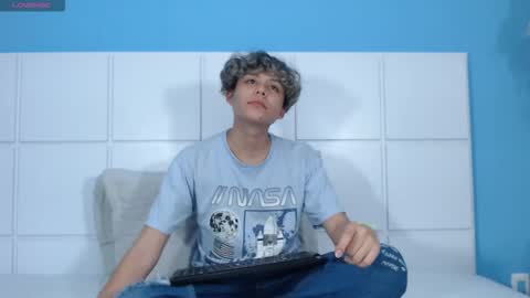 nathanbell1 online show from 18, 9, 2025