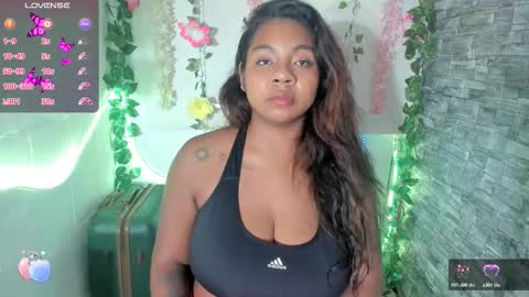 Snapshot of nathasha_jhonsom_ chatting on 29, 11, 2025 Naty online show from 29, 11, 2025