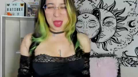 Nat  online show from 11, 10, 2025